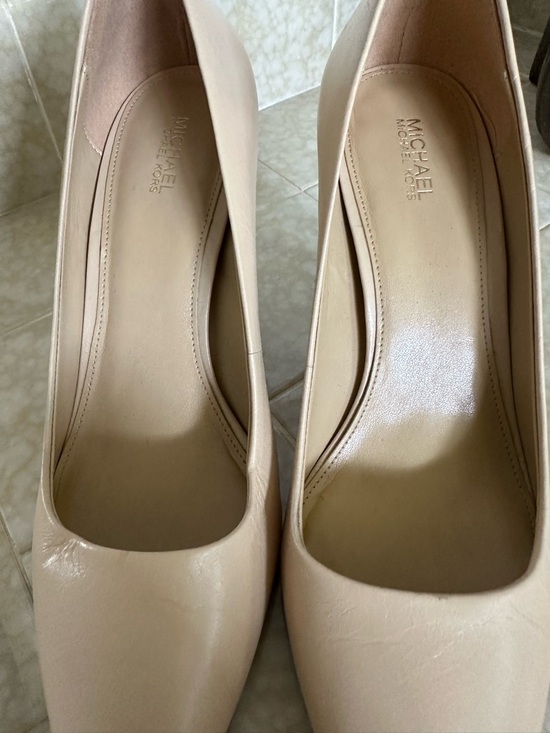 Michael Kors Shoes - Michael Kors Blush Leather Pointed-Toe Pumps